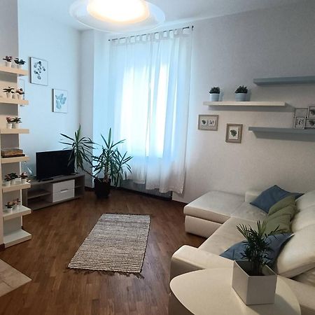 Loving My Rooms 2 - Delizioso Appartamento In Centro Gorizia Exterior foto